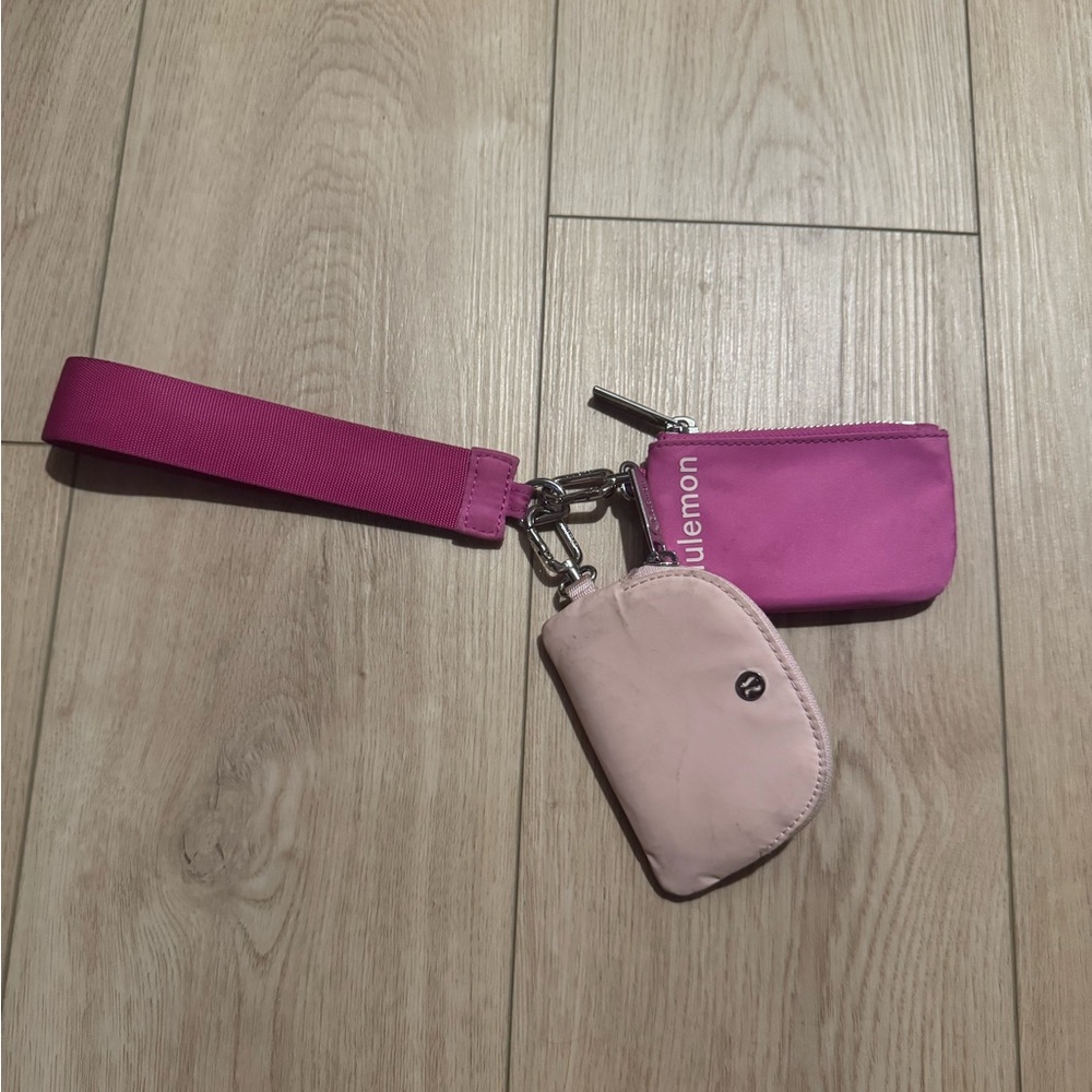 Lulu keychain wallet pink